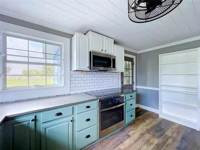 10820 S COUNTY ROAD 39 S, Lithia, FL 33547