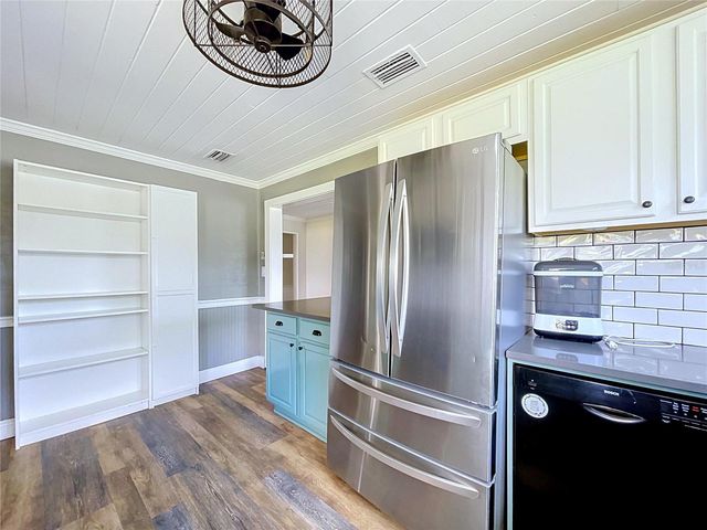 10820 S COUNTY ROAD 39 S, Lithia, FL 33547
