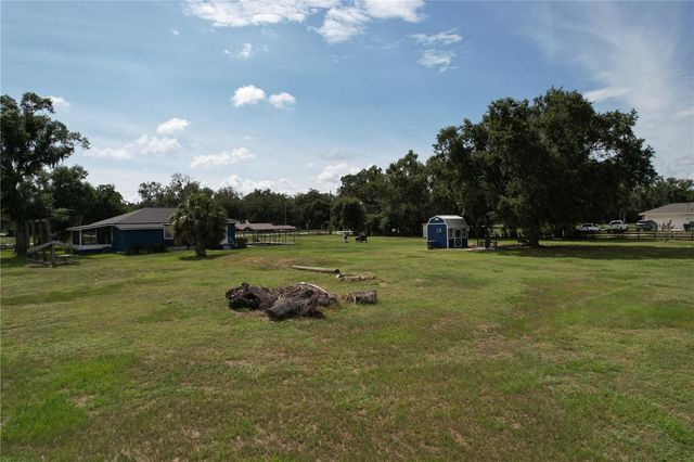 10820 S COUNTY ROAD 39 S, Lithia, FL 33547