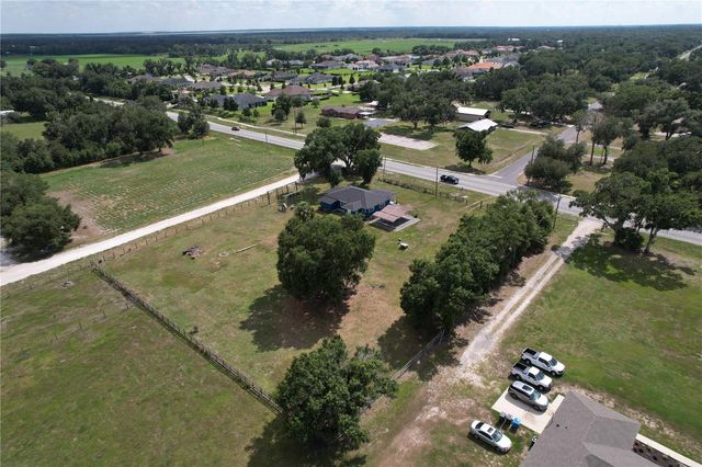 10820 S COUNTY ROAD 39 S, Lithia, FL 33547