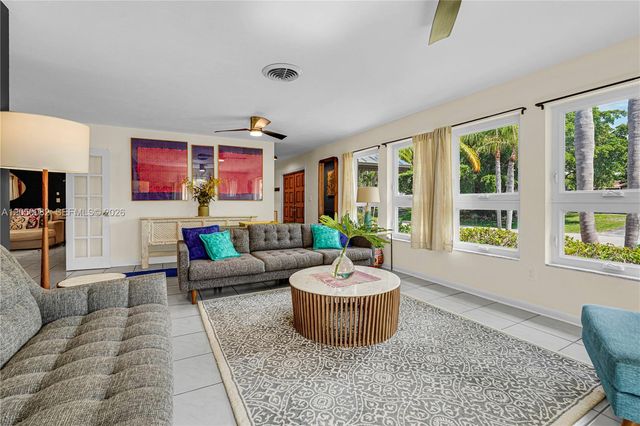 6952 SW 149th Ter, Palmetto Bay, FL 33158