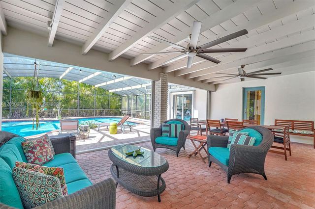 6952 SW 149th Ter, Palmetto Bay, FL 33158
