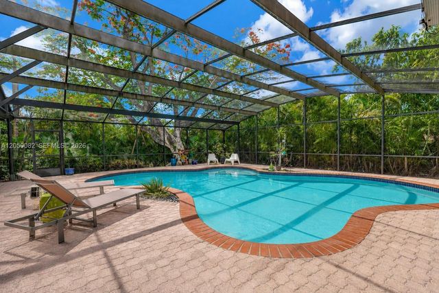 6952 SW 149th Ter, Palmetto Bay, FL 33158