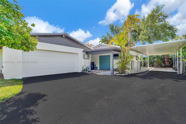 6952 SW 149th Ter, Palmetto Bay, FL 33158