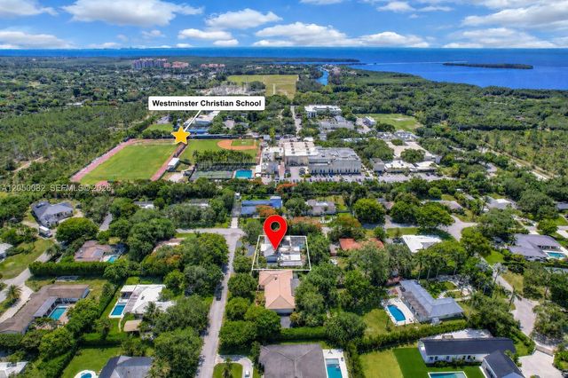 6952 SW 149th Ter, Palmetto Bay, FL 33158