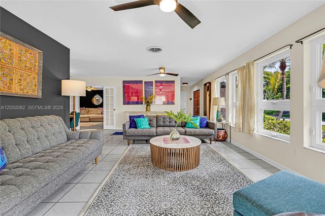 6952 SW 149th Ter, Palmetto Bay, FL 33158