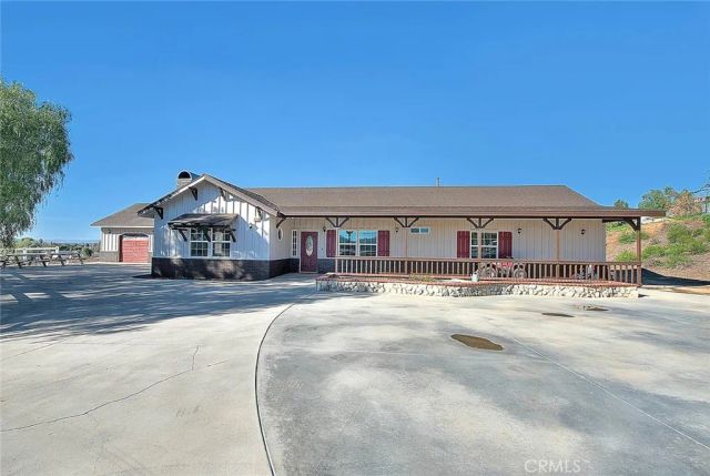 575 Scotts Lane, Norco, CA 92860