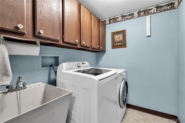 8340 West Point Drive, Clarence, NY 14051