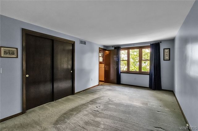 8340 West Point Drive, Clarence, NY 14051