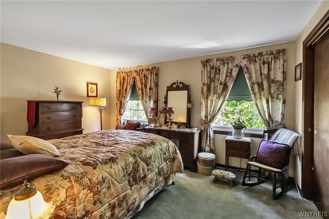 8340 West Point Drive, Clarence, NY 14051