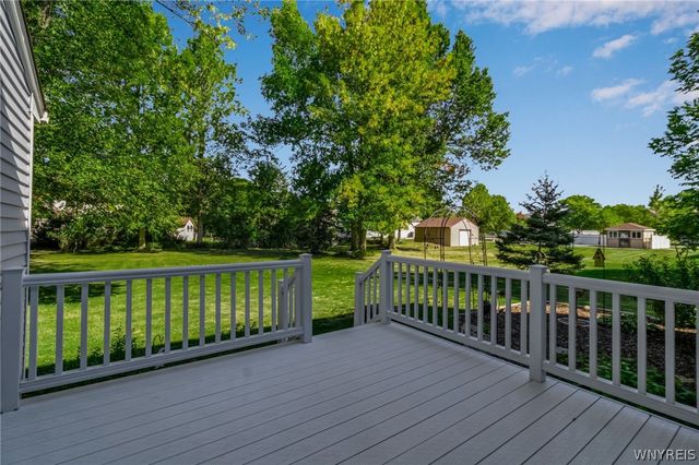 8340 West Point Drive, Clarence, NY 14051