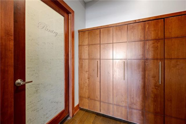 15201 Bond Street, Overland Park, KS 66221