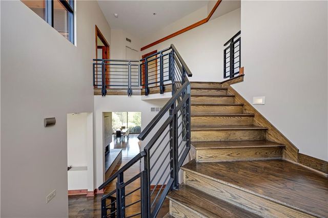 15201 Bond Street, Overland Park, KS 66221