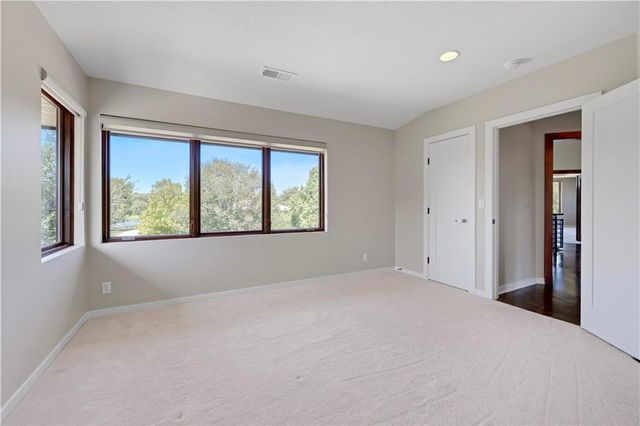 15201 Bond Street, Overland Park, KS 66221