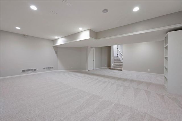 15201 Bond Street, Overland Park, KS 66221