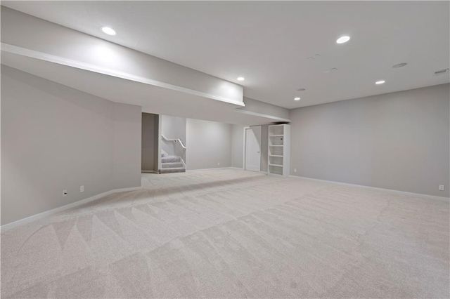 15201 Bond Street, Overland Park, KS 66221
