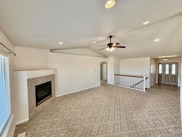 5405 Peregrine Dr, Pueblo, CO 81005