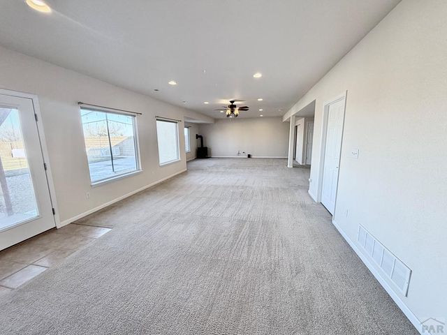 5405 Peregrine Dr, Pueblo, CO 81005