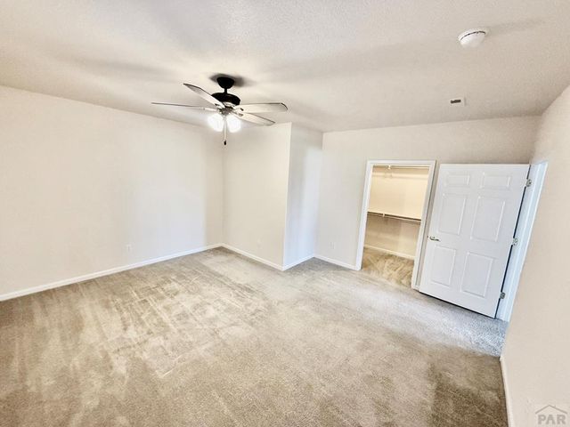 5405 Peregrine Dr, Pueblo, CO 81005