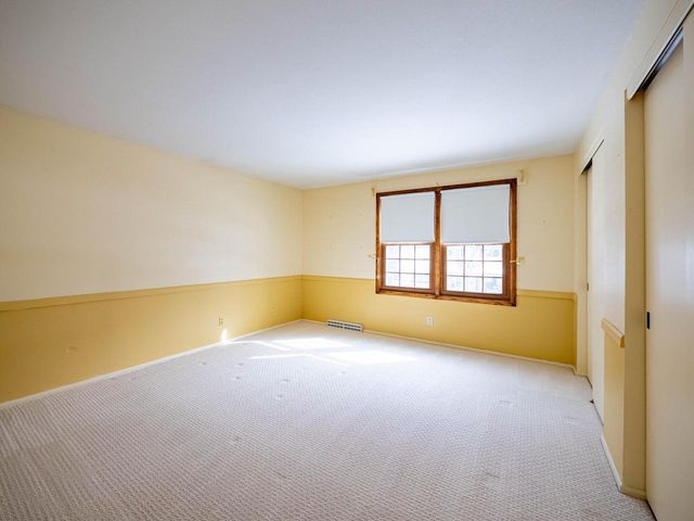 5872 Riverside DRIVE, Greendale, WI 53129