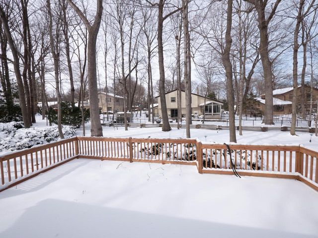 5872 Riverside DRIVE, Greendale, WI 53129