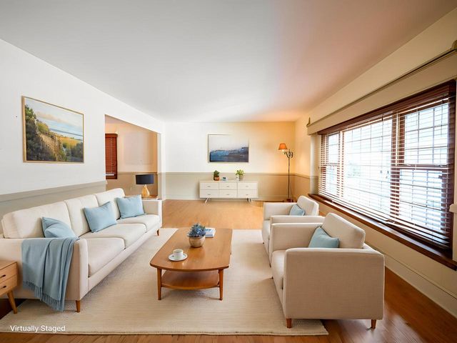 5872 Riverside DRIVE, Greendale, WI 53129