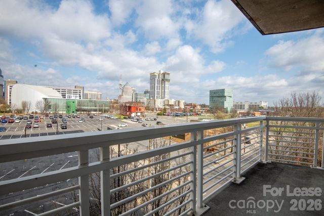 505 E 6th Street 504, Charlotte, NC 28202