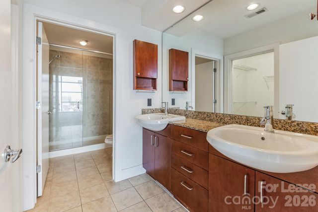 505 E 6th Street 504, Charlotte, NC 28202