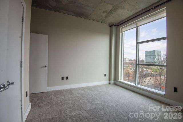 505 E 6th Street 504, Charlotte, NC 28202