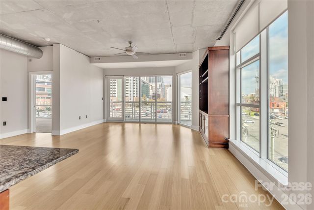 505 E 6th Street 504, Charlotte, NC 28202