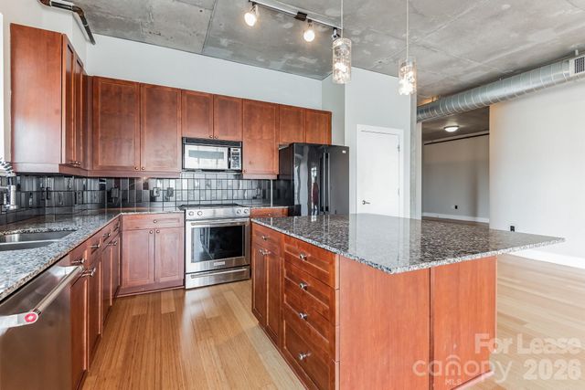 505 E 6th Street 504, Charlotte, NC 28202