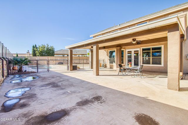 12050 STANSBURY Drive, El Paso, TX 79928