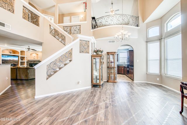 12050 STANSBURY Drive, El Paso, TX 79928