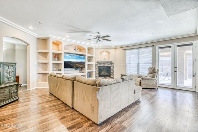 12050 STANSBURY Drive, El Paso, TX 79928