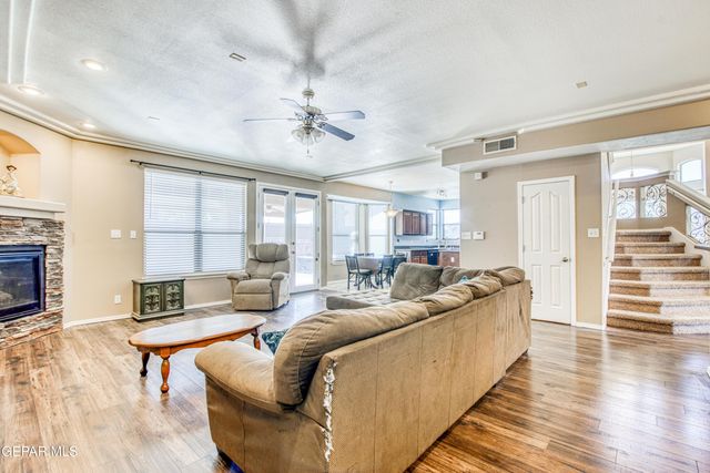 12050 STANSBURY Drive, El Paso, TX 79928