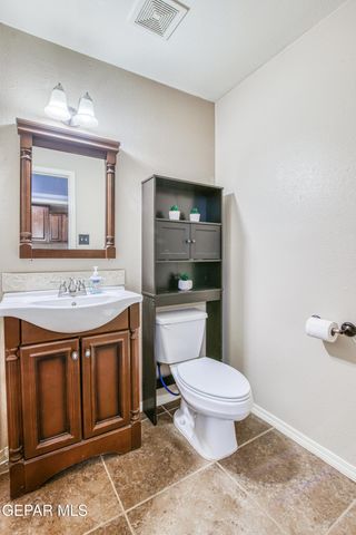 12050 STANSBURY Drive, El Paso, TX 79928