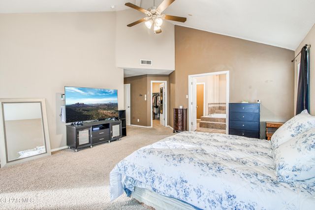 12050 STANSBURY Drive, El Paso, TX 79928