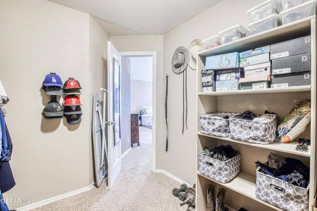 12050 STANSBURY Drive, El Paso, TX 79928