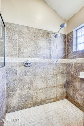 12050 STANSBURY Drive, El Paso, TX 79928