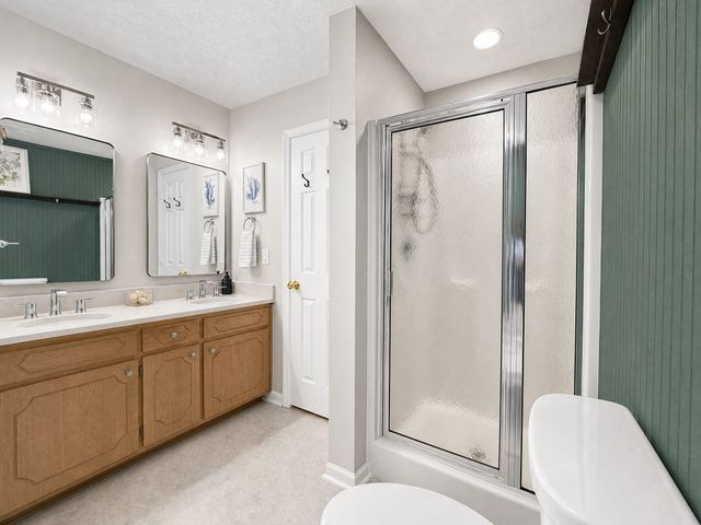 216 Laurelwood Drive, Smiths Station, AL 36877