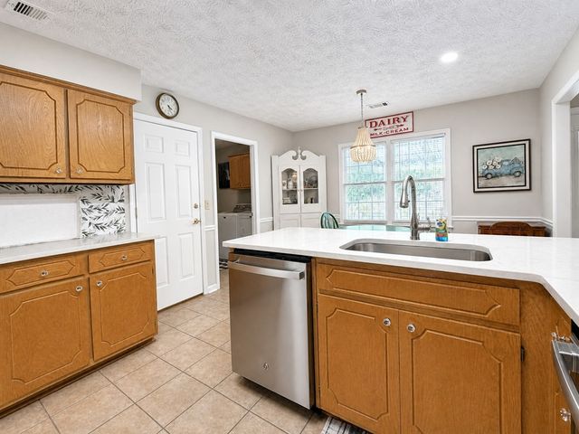 216 Laurelwood Drive, Smiths Station, AL 36877