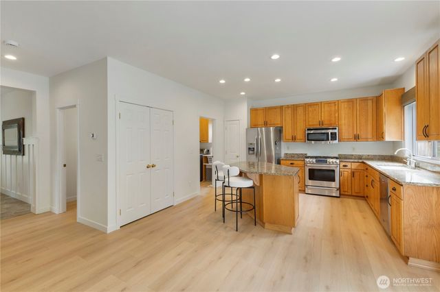 6523 61st Street W, University Place, WA 98467