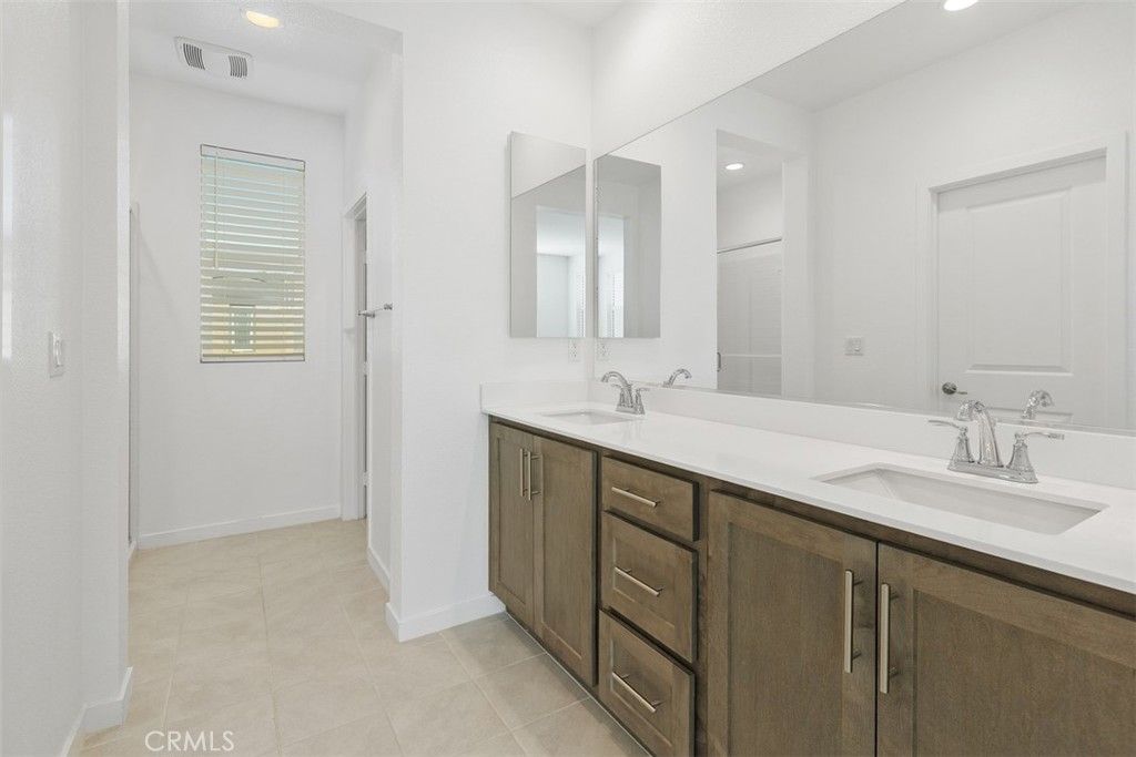 Image 24 of property listing at 32844 Brunello, Temecula, CA 92591