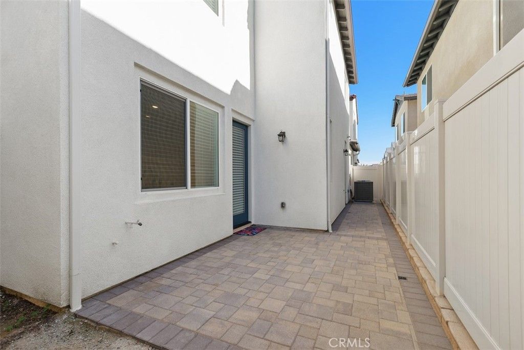 Image 27 of property listing at 32844 Brunello, Temecula, CA 92591