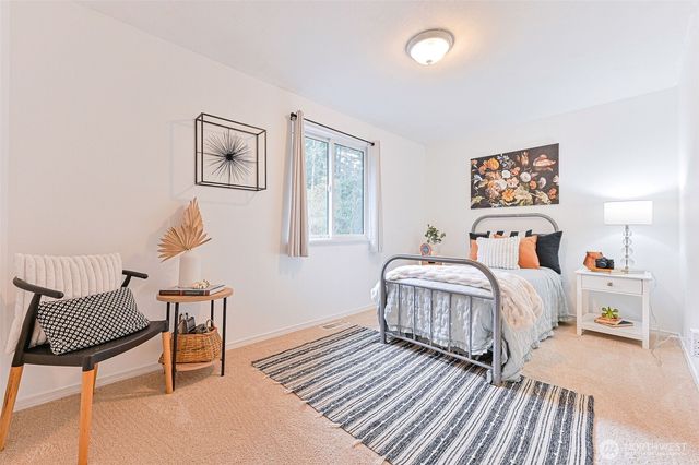 6727 77th St Ct NW, Gig Harbor, WA 98335