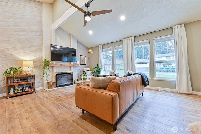 6727 77th St Ct NW, Gig Harbor, WA 98335