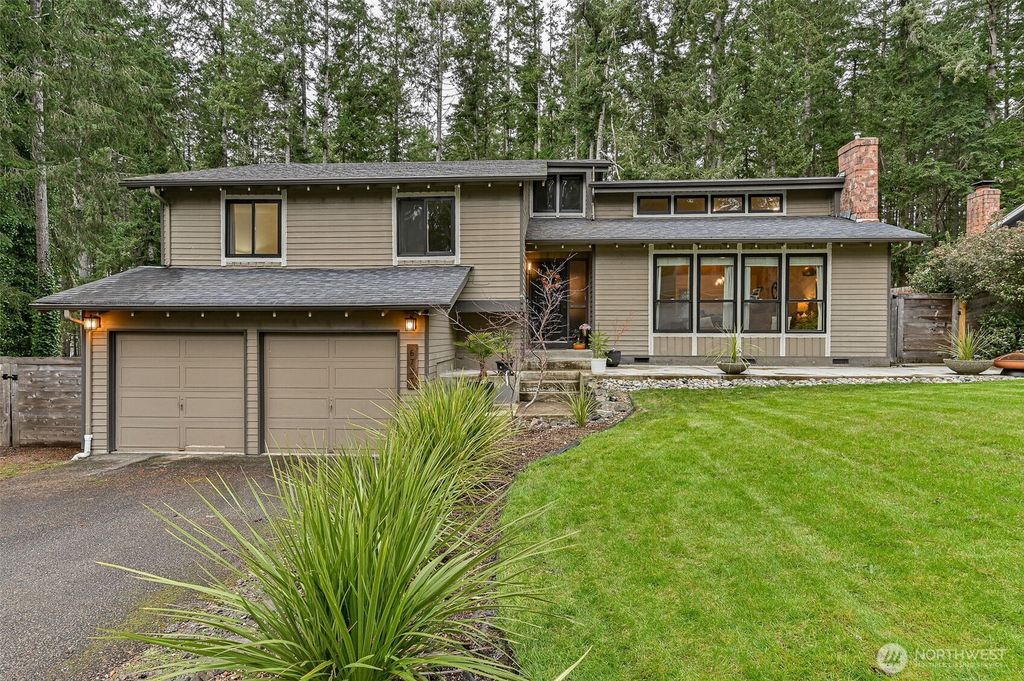 6727 77th St Ct NW, Gig Harbor, WA 98335