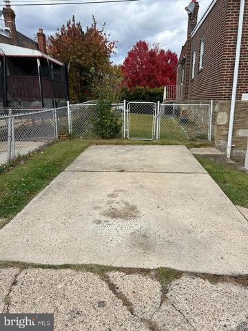 2828 HOLME AVE, Philadelphia, PA 19152