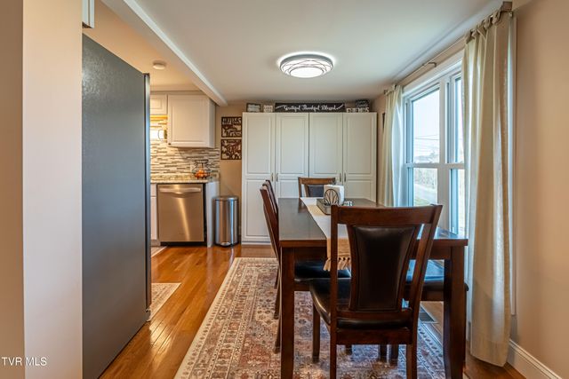 22262 Driftwood Lane, Abingdon, VA 24211