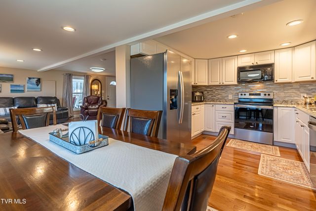 22262 Driftwood Lane, Abingdon, VA 24211